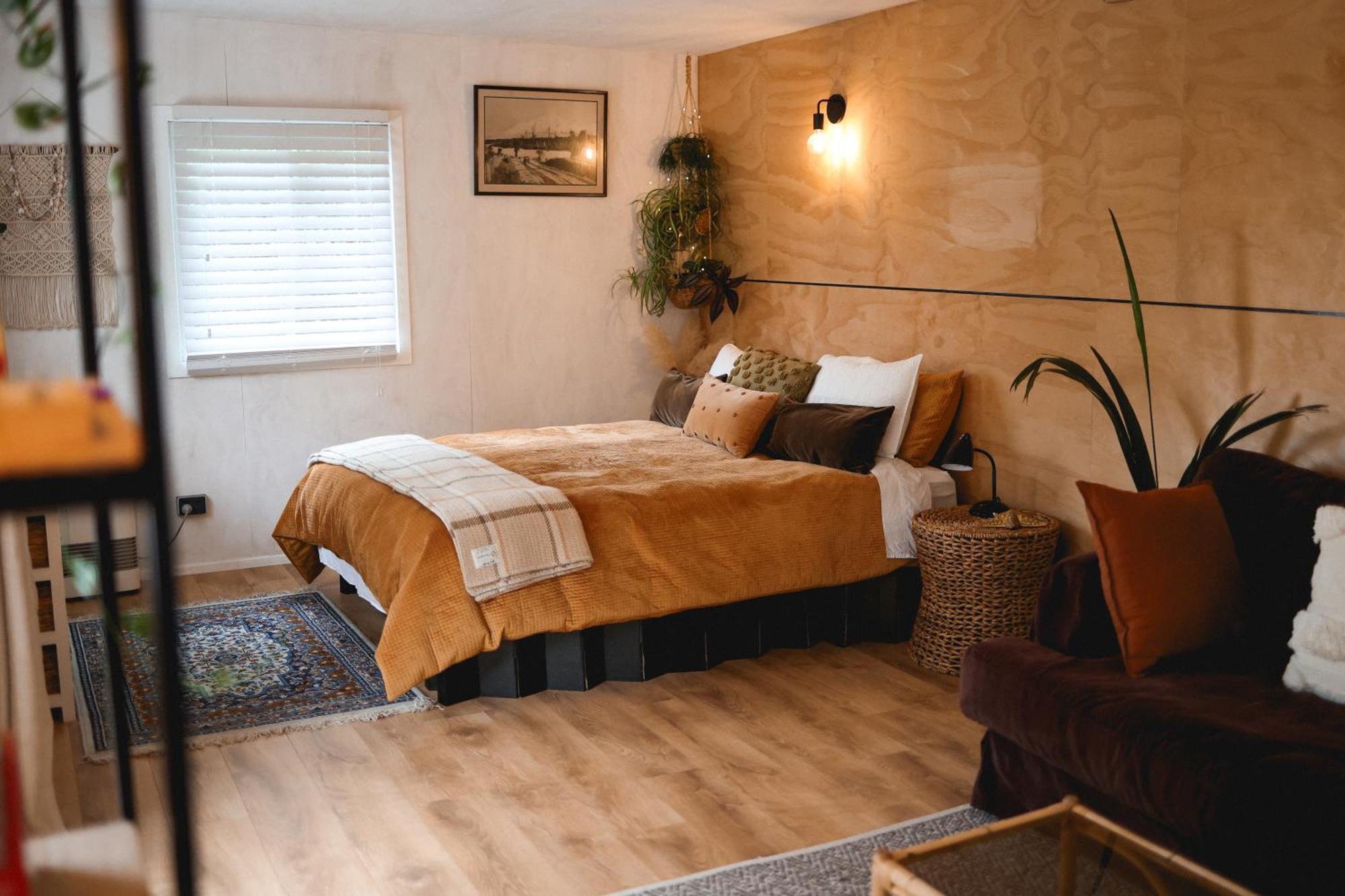 Kaitake Kabana - Unique, Off-Grid, Studio Retreat Oakura Kültér fotó